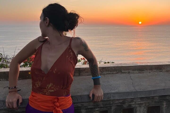 Uluwatu Temple, Padang Padang & Suluban Beach Tour with Kecak Fire Dance photo 2
