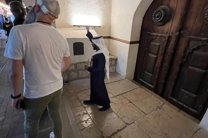 Explore Al-Balad: Historic Old Jeddah Walking Tour and Local Flavors photo 3
