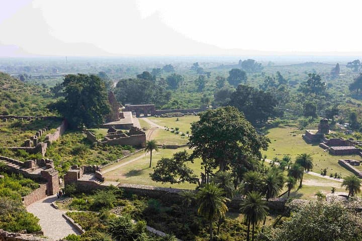 Bhangarh Fort Day Trip from Jaipur: Haunted Ruins & Rajasthani History photo 4