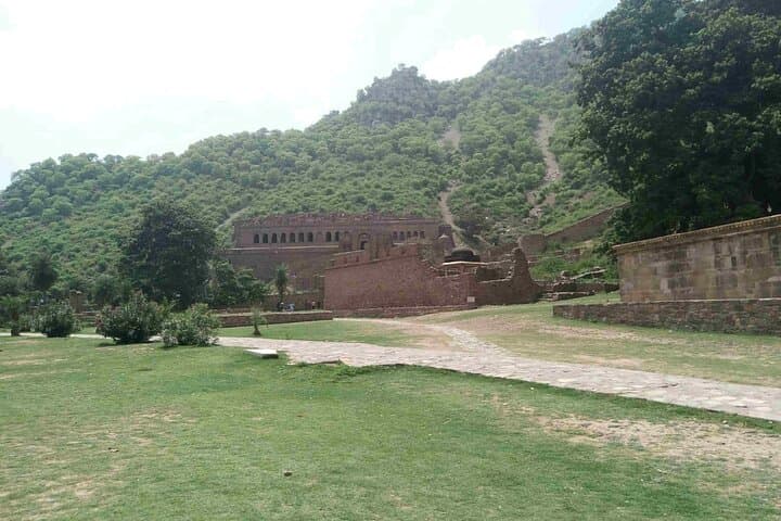 Bhangarh Fort Day Trip from Jaipur: Haunted Ruins & Rajasthani History photo 5