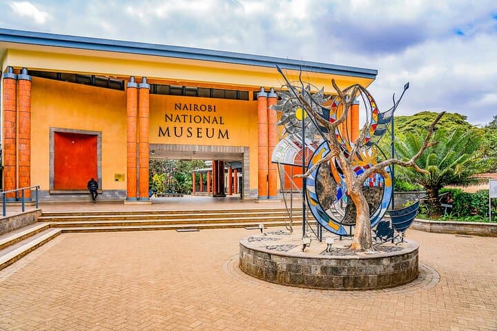 Nairobi City Tour: National Museum, Giraffe Centre & Bomas Cultural Dance Show photo 3