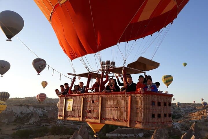 Sunrise Balloon Over Luxor: Hot-Air Flight & West Bank Highlights