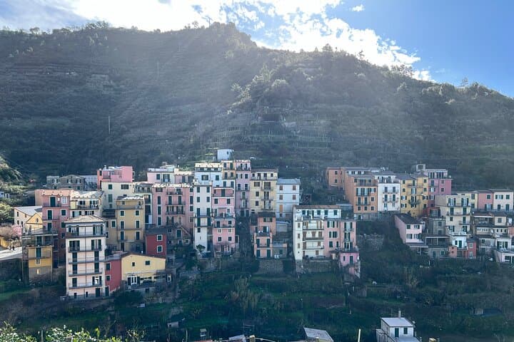 Private Guided Cinque Terre Hiking Day Trip from Florence photo 3