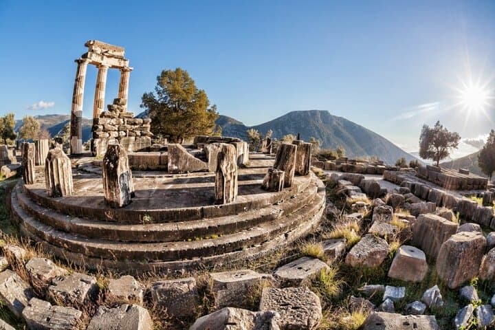Day Trip to Delphi: Private Full-Day Tour from Athens to the Oracle and Arachova photo 2