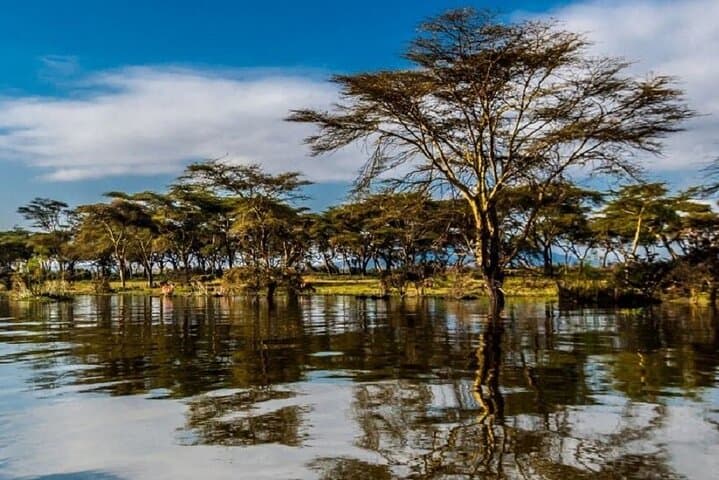 Day Tour to Lake Naivasha & Hell's Gate: Cycling, Boat Ride and Crescent Island Walk photo 5