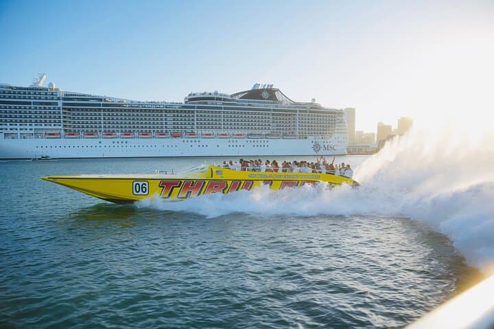 Miami Speedboat Sightseeing Tour from Bayside Marketplace photo 6