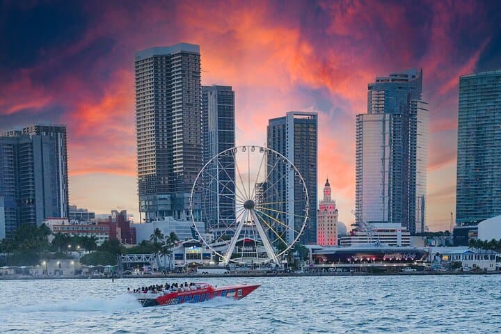 Miami Speedboat Sightseeing Tour from Bayside Marketplace photo 3