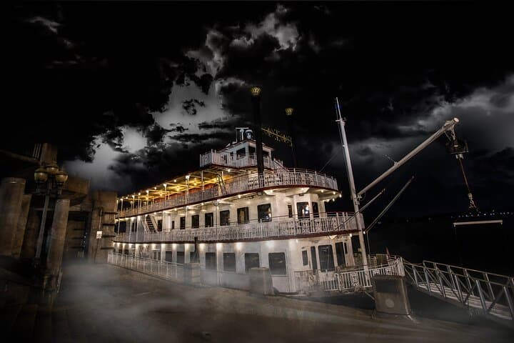 Lace, Lunacy, and Loss: Evening Ghost Walk Through Historic Louisville