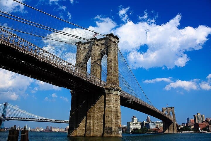 The Outlaws Who Built NYC: Financial District Walking Tour photo 4
