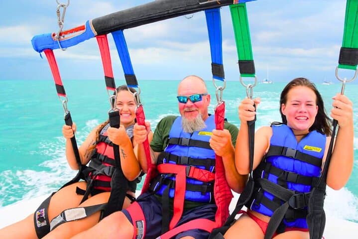 Parasailing Over Smathers Beach — Key West Aerial Ride & Photo Package photo 4