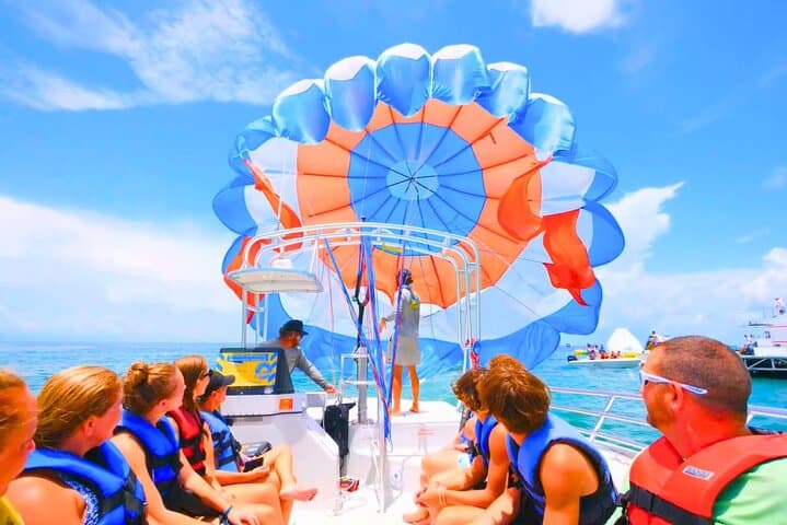 Parasailing Over Smathers Beach — Key West Aerial Ride & Photo Package photo 5