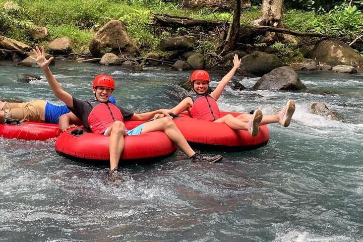Río Celeste Tubing Tour: Blue-Water River Float & Natural Pool Day Pass from La Fortuna photo 1