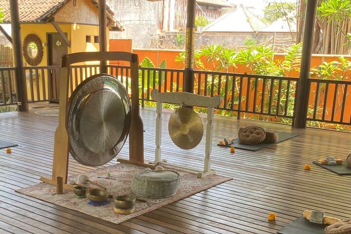 Oceanfront Gong Sound Healing on Nusa Lembongan: 60-Minute Sound Bath in Bali photo 3