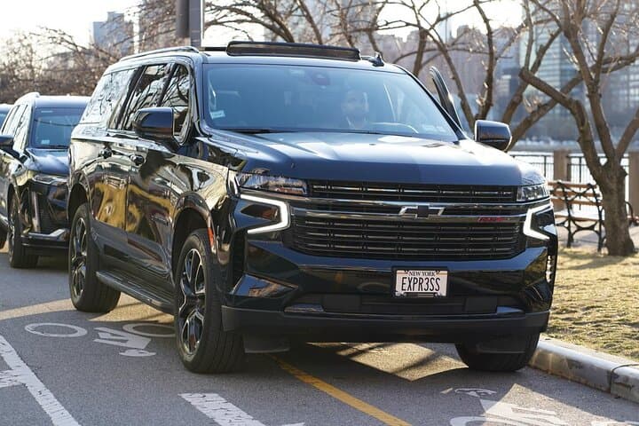 Private Express Limo & Car Service in New York — Fast Airport Transfers and City Rides