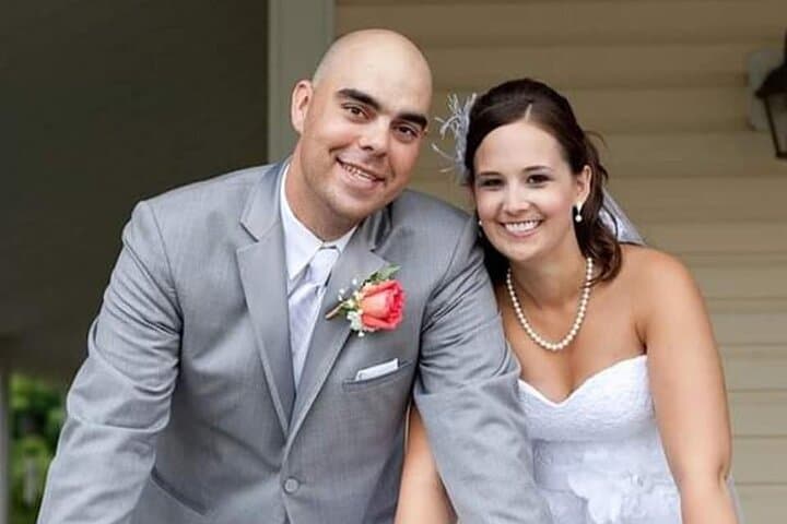 Traverse City VIP Wedding Shuttle: Private Luxury Ride for Newlyweds photo 4