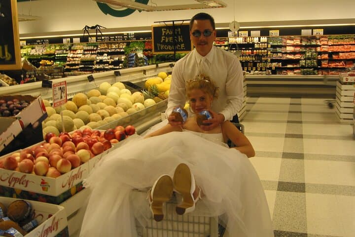 Traverse City VIP Wedding Shuttle: Private Luxury Ride for Newlyweds photo 6