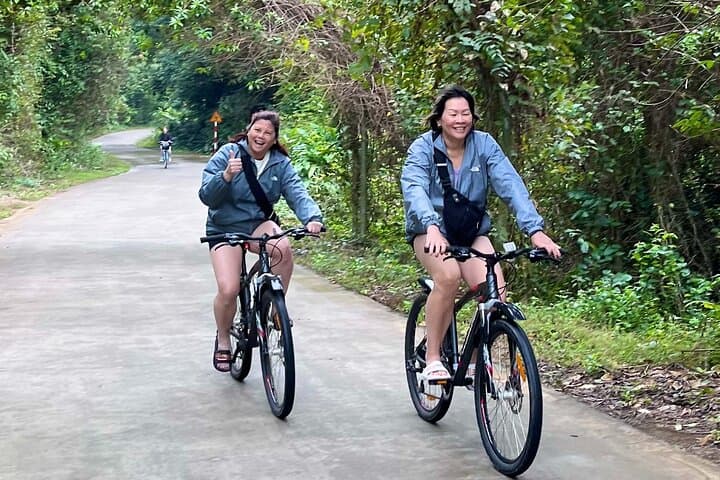 Lan Ha Bay Luxury Day Cruise: Kayak, Swim, Bike & Massage from Hanoi photo 3