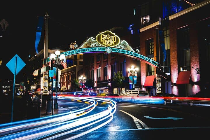 Gaslamp Bar Crawl: San Diego Downtown Nightlife Guide photo 3