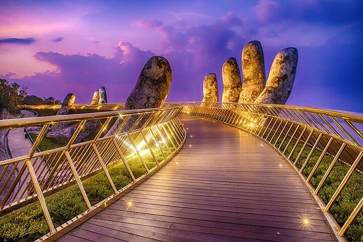 Ba Na Hills Golden Bridge Cable Car Private Day Tour from Da Nang