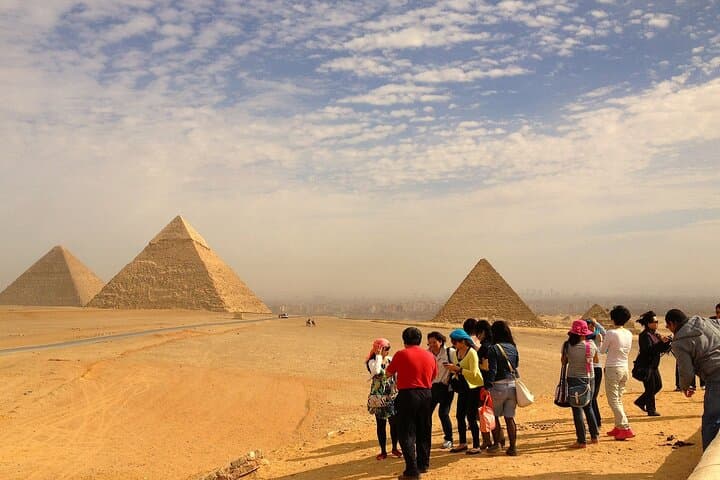 Private Tour: Giza Pyramids & Great Sphinx with Transfers — Insider Guide