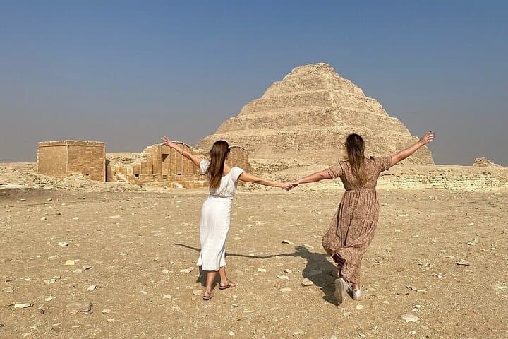 Saqqara, Dahshur & Memphis: Private Guided Pyramid Tour from Cairo