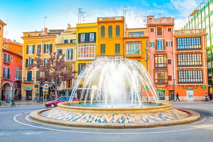 Valencia Family Discovery: Private Squares & Turia Gardens Walking Tour photo 4