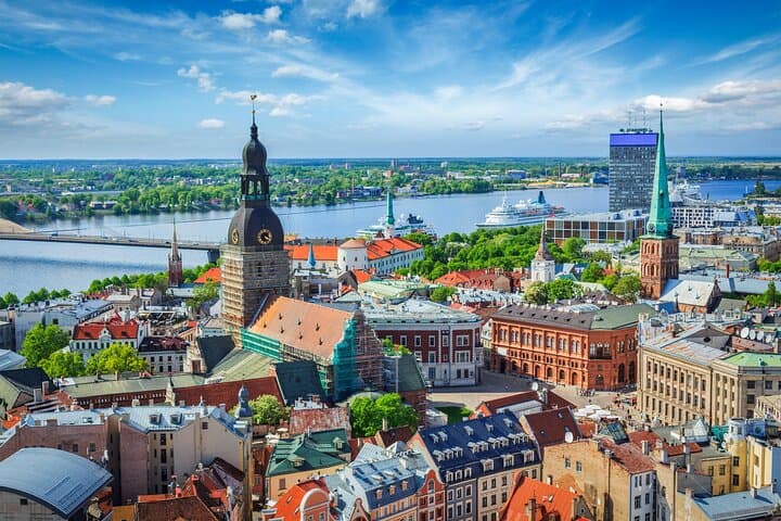 Half-Day Private Riga City Tour — Old Town, Central Market & Art Nouveau