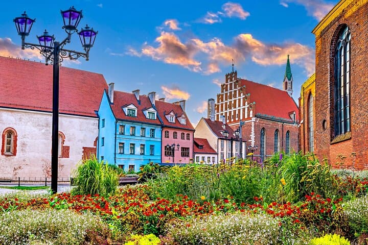 Half-Day Private Riga City Tour — Old Town, Central Market & Art Nouveau photo 6