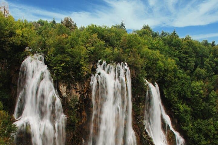 Plitvice Lakes Day Trip from Sibenik — Walk the Waterfalls and Wooden Trails photo 2