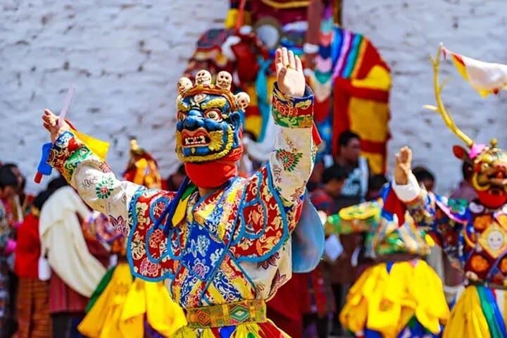 Three-Day Bhutan Adventure: Paro Flight, Tiger's Nest & Thimphu Highlights