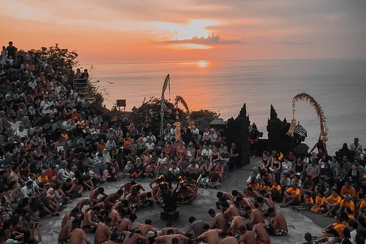 Uluwatu Sunset & Kecak Dance with Jimbaran Beach Dinner: Private Evening Tour from Seminyak photo 3