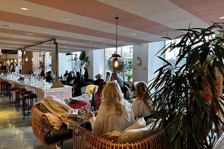 Stockholm Private Walking Food Tour: Old Town Food Tasting & Local Eats photo 2