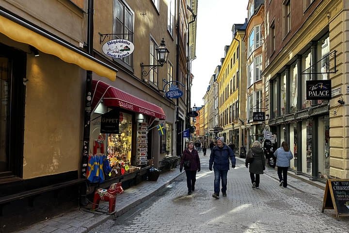 Stockholm Private Walking Food Tour: Old Town Food Tasting & Local Eats photo 4