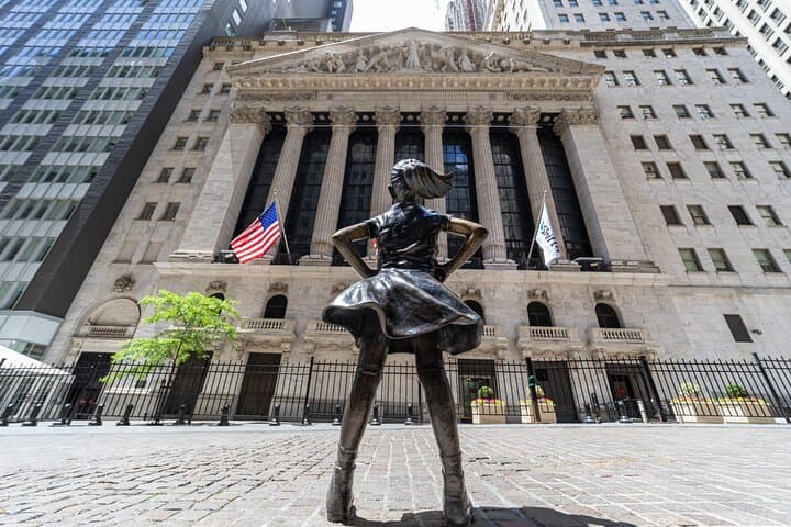 Wall Street Insider: Walking Tour with a Finance Professional