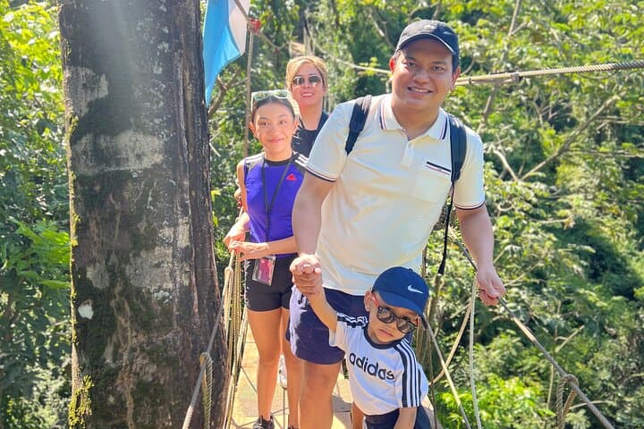 Roatán Private Tour: Chocolate & Rum Factory with Beach Time photo 4