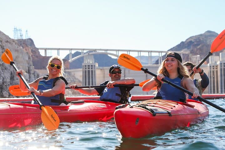 Paddle Lake Mead: Hoover Dam Discovery Kayak Tour