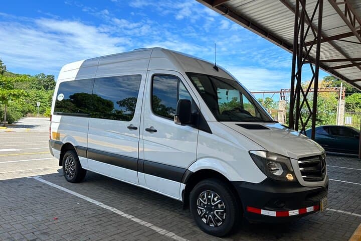 Private Transfer from SJO Airport to Manuel Antonio (Quepos) — Comfortable 3–4 hr Ride photo 6