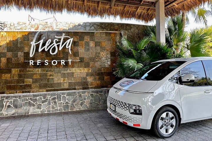 Private transfer from SJO Airport to Fiesta Resort — Puntarenas shuttle with Wi‑Fi