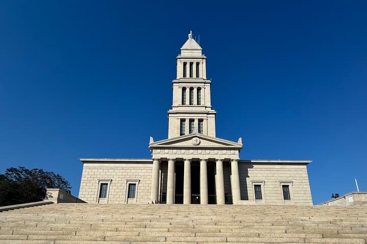 Private Mount Vernon & Arlington National Cemetery Tour — Full-Day Washington DC History Experience photo 1