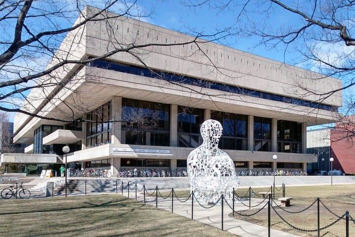 MIT and Harvard Walking Tour: Iconic Campus Sights & City Secrets photo 3