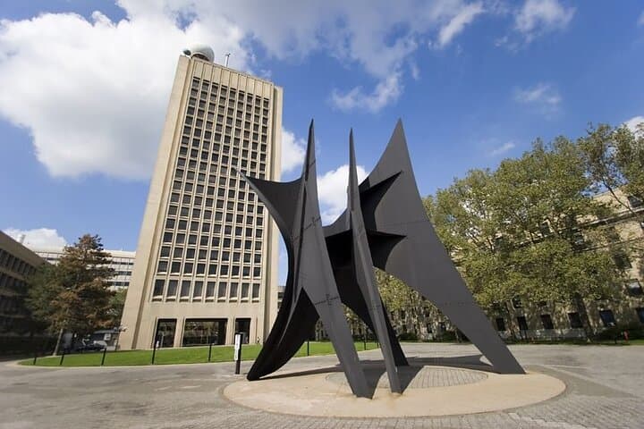 MIT and Harvard Walking Tour: Iconic Campus Sights & City Secrets photo 5