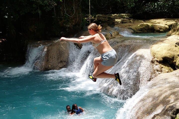 Blue Hole & Dunn's River Falls Tour — Swim, Climb and Rope-Swing in Ocho Rios photo 2