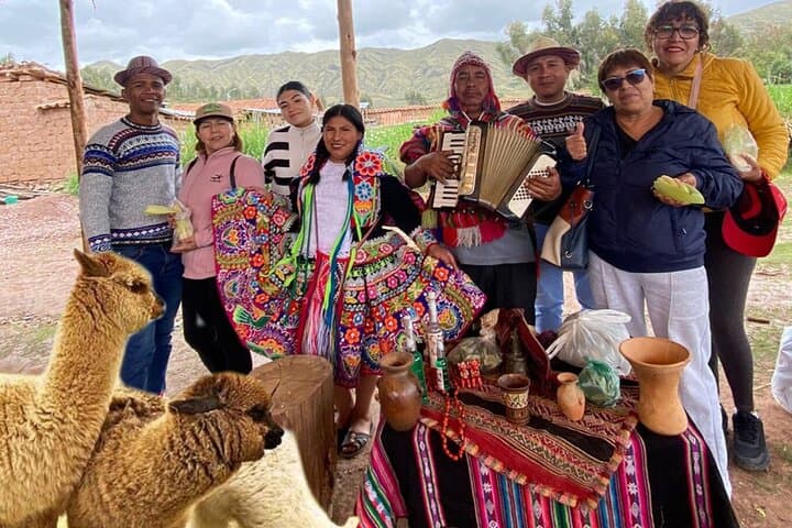 Cusco Half-Day City Tour: Sacsayhuamán, Qoricancha & Q’enqo photo 4
