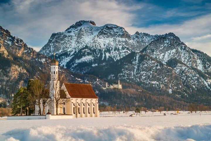Fairy-Tale Castles from Füssen: Neuschwanstein, Linderhof & Oberammergau in a Day photo 4