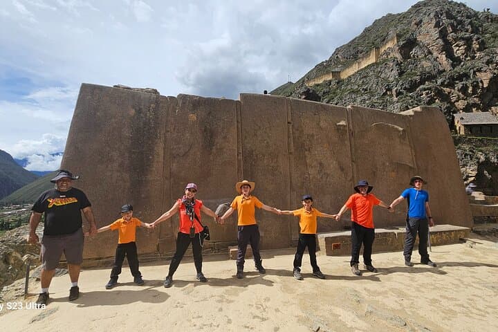 Private Sacred Valley and Machu Picchu 2-Day Tour from Cusco photo 3