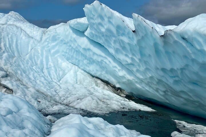Hike Matanuska Glacier: Blue Ice Walk & Alaska Honey + Wine Tasting photo 4