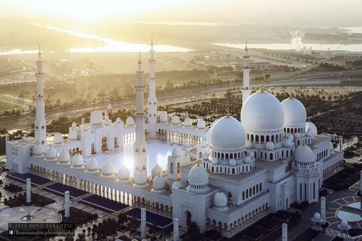 A Day in Abu Dhabi: Private Full-Day Tour from Dubai to Sheikh Zayed & Emirates Palace photo 1