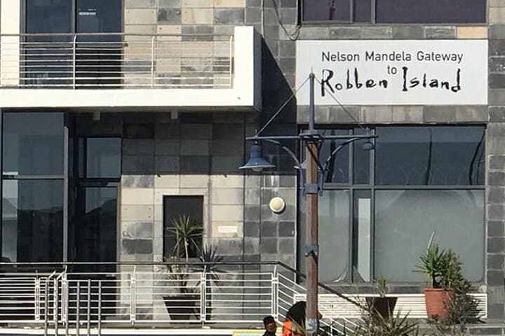 Half-Day Robben Island Ferry Tour: History, Views & Practical Tips photo 4