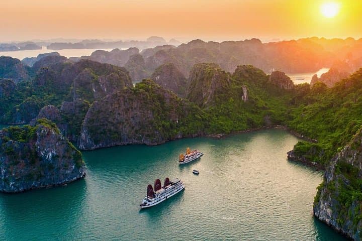 Arcady Boutique Cruise 2-Day Halong Bay Luxury Cruise from Hanoi photo 3
