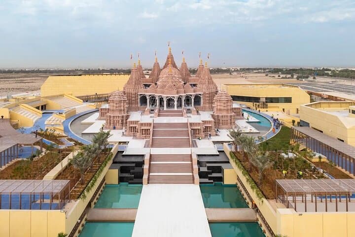 Abu Dhabi Day Trip from Dubai: Sheikh Zayed Grand Mosque, Emirates Palace & BAPS Mandir photo 4